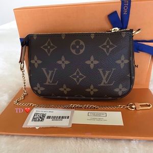 ❤️New ! Louis Vuitton Mini Pochette Accessories
